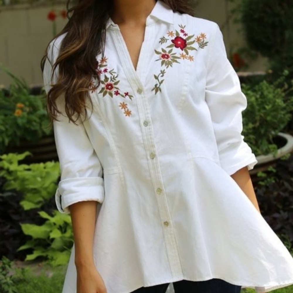 'Elizabeth' Top - Picture 2 of 2